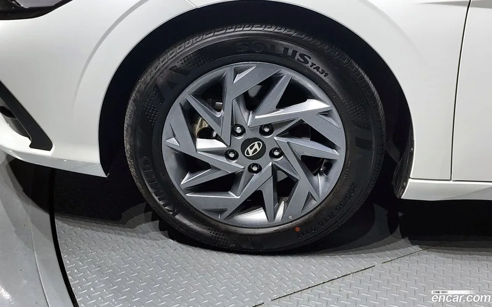 Hyundai Avante CN7 1.6 2025 — миниатюра 5