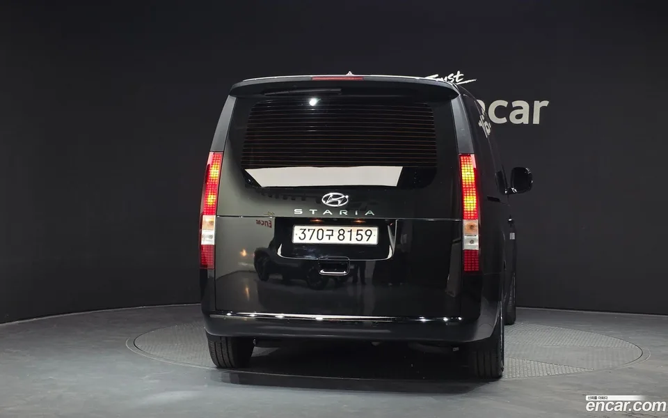 Hyundai Staria 9 2022 — миниатюра 4