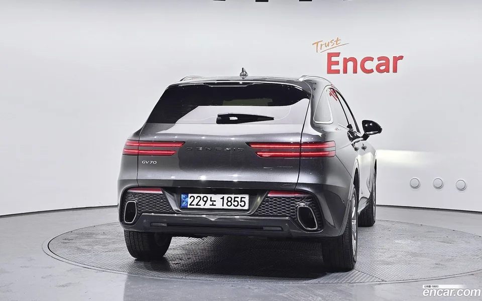 Genesis GV70 2.5T 2WD 2022 — миниатюра 4
