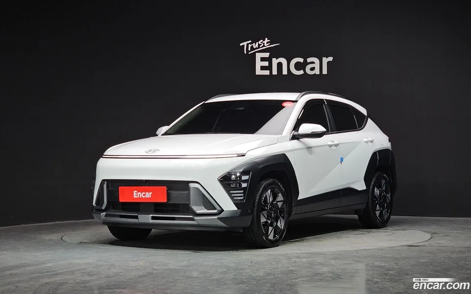Hyundai Kona Hybrid 2024 — фото 1, купить с доставкой в Москву