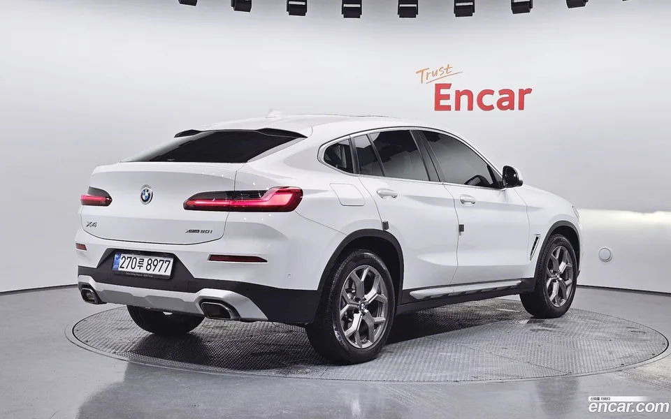 BMW X4 xDrive20i xLine 2022 — миниатюра 2