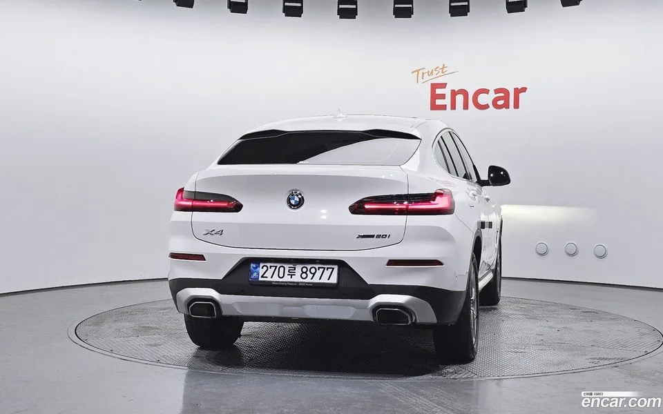 BMW X4 xDrive20i xLine 2022 — миниатюра 4