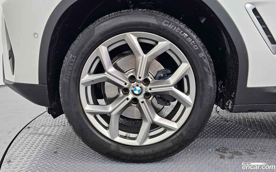 BMW X4 xDrive20i xLine 2022 — миниатюра 5