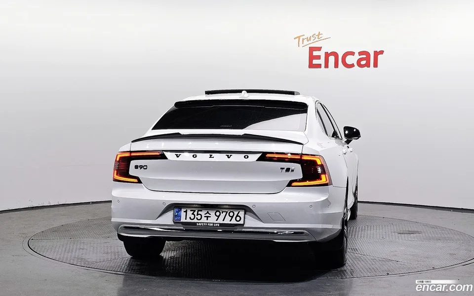 Volvo S90 T8 AWD 2025 — миниатюра 4