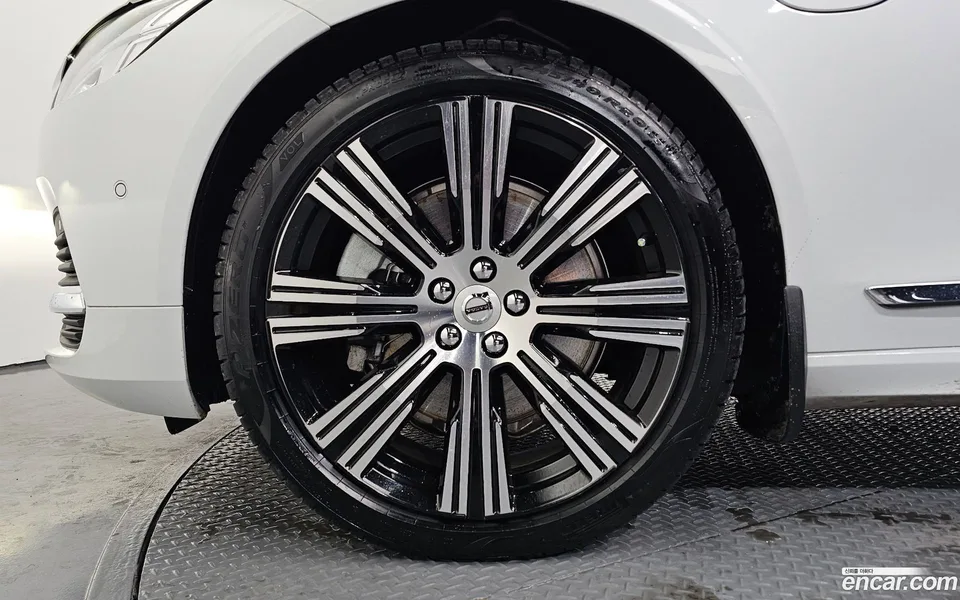 Volvo S90 T8 AWD 2025 — миниатюра 5