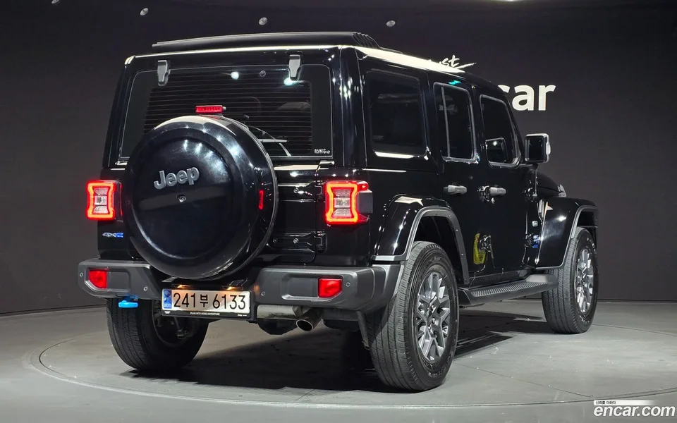 Jeep Wrangler 2.0 4 4xe 2022 — миниатюра 2