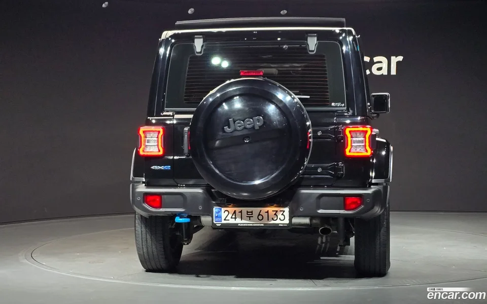 Jeep Wrangler 2.0 4 4xe 2022 — миниатюра 4