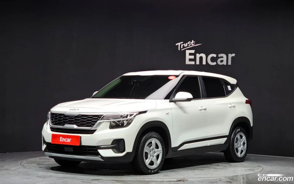 Kia Seltos 1.6 2WD 2022 — фото 1, купить с доставкой в Москву