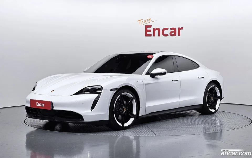 Porsche Taycan 2023 — фото 1, купить с доставкой в Москву