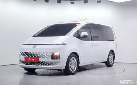 Hyundai Staria 2025 купить в Москве