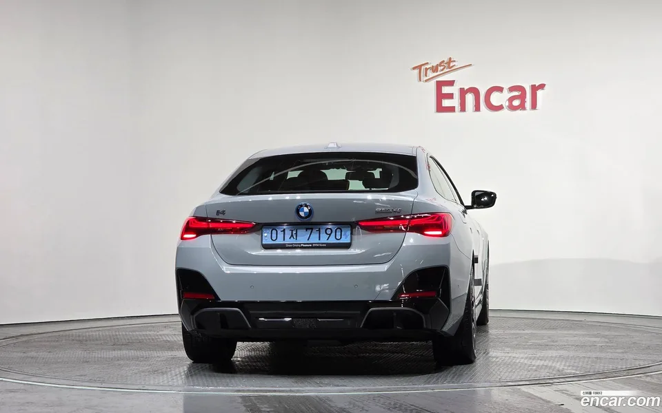 BMW i4 eDrive40 M 2025 — миниатюра 4