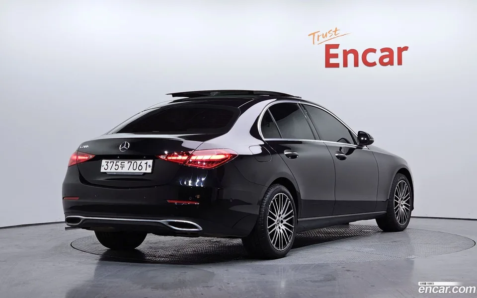 Mercedes-Benz C-Class C200 2022 — миниатюра 2