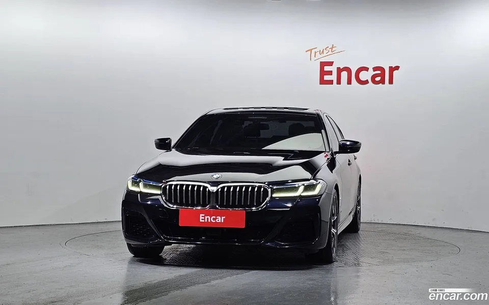BMW 5 Series 530i xDrive M 2023 — миниатюра 3