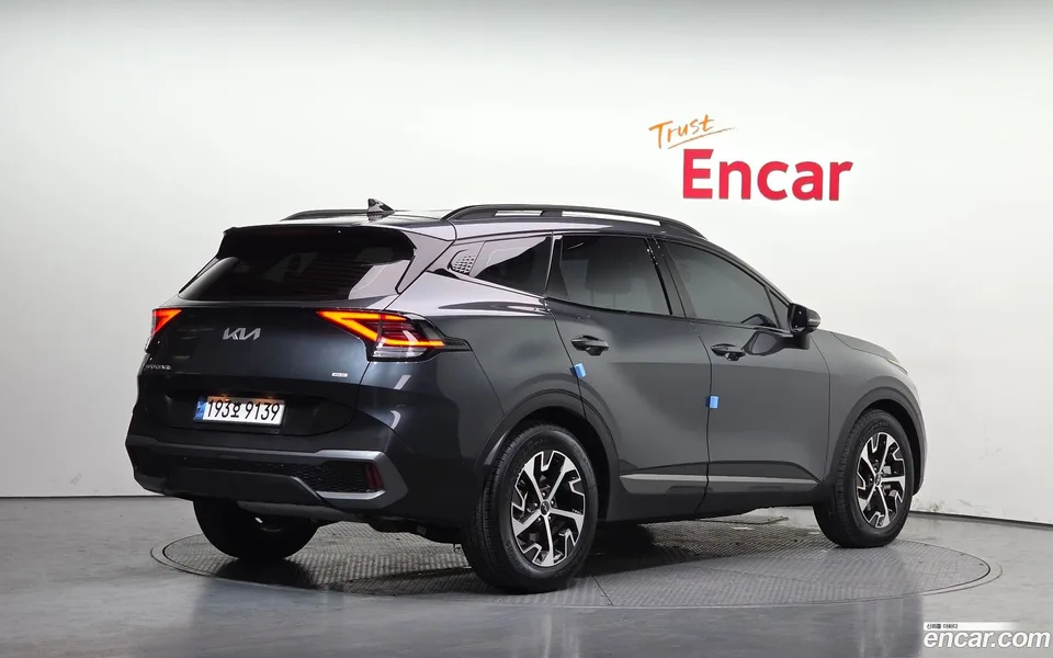 Kia Sportage Hybrid 2WD 2023 — миниатюра 2