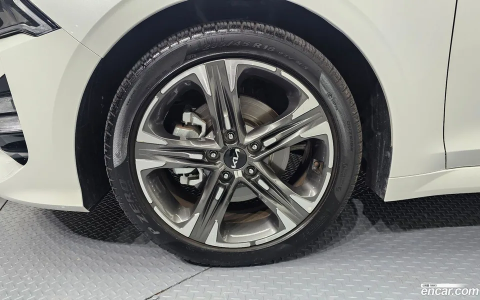 Kia K5 1.6 2023 — миниатюра 5