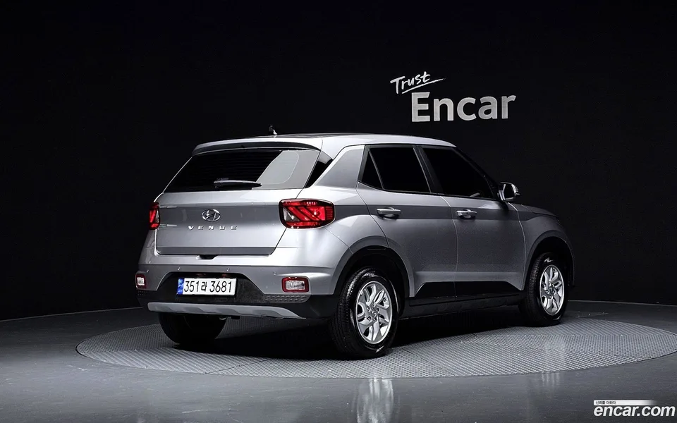 Hyundai Venue 1.6 2023 — миниатюра 2