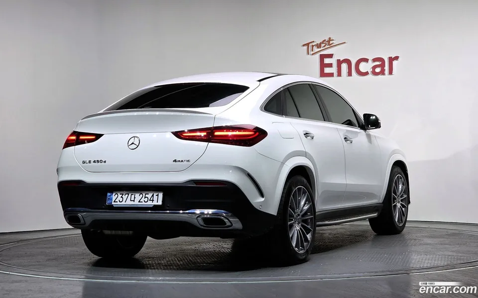Mercedes-Benz GLE-Class GLE450d 4MATIC 2024 — миниатюра 2