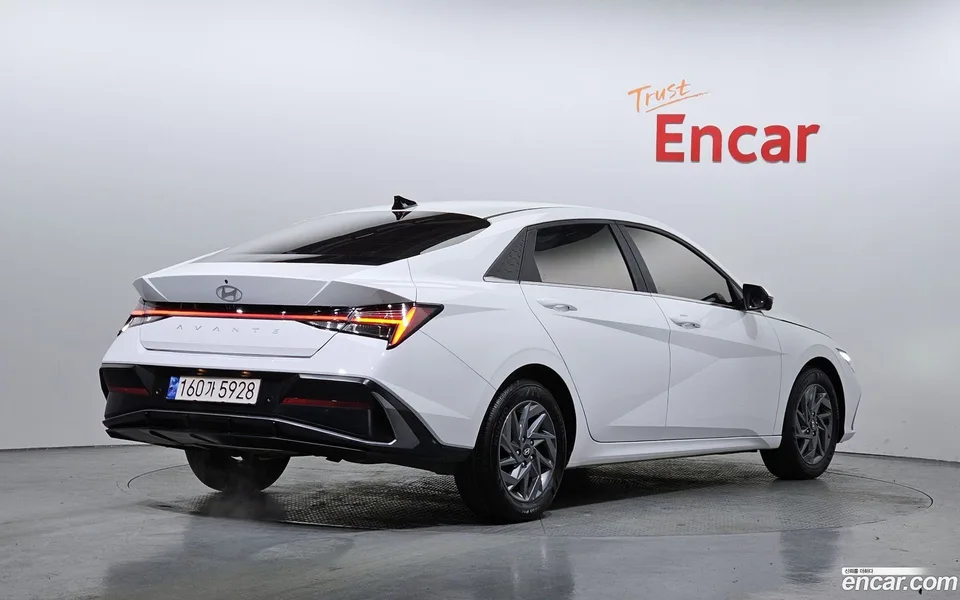 Hyundai Avante CN7 1.6 2023 — миниатюра 2