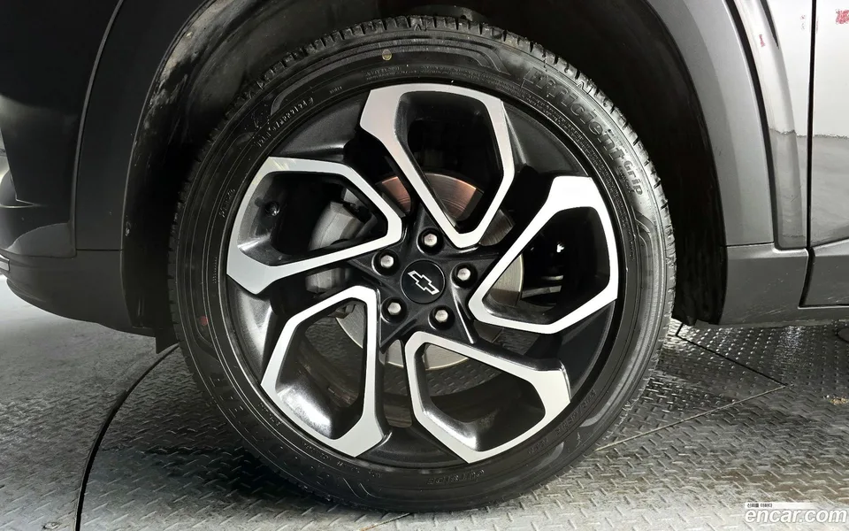Chevrolet Trax Crossover 1.2 RS 2024 — миниатюра 5