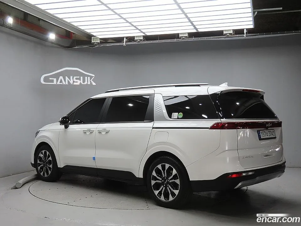 Kia Carnival 9 2022 — миниатюра 2