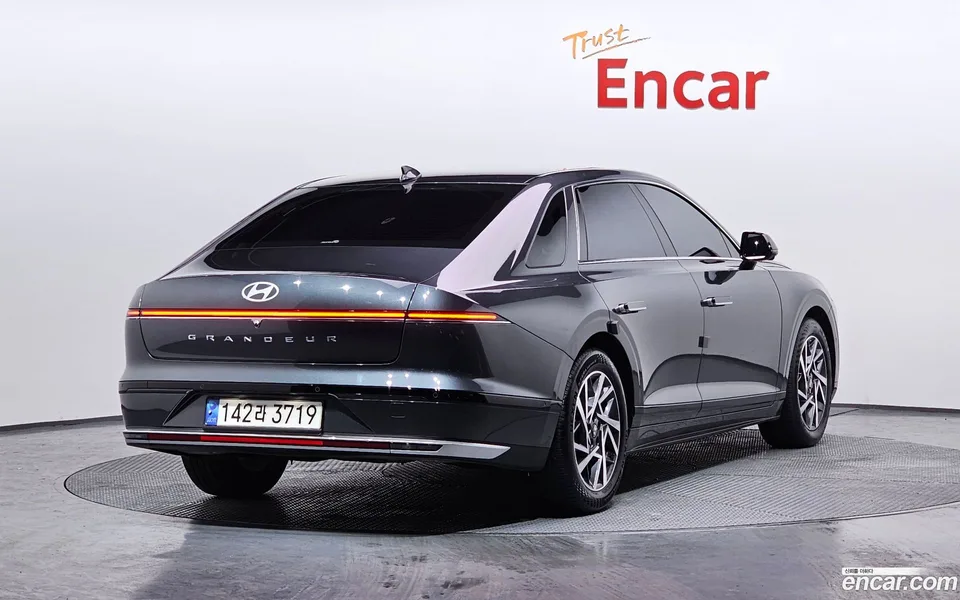 Hyundai Grandeur 2.5 2WD 2022 — миниатюра 2