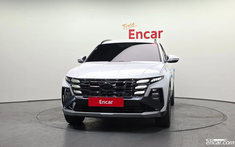 Hyundai Tucson NX4 1.6 4WD 2025 — миниатюра 3