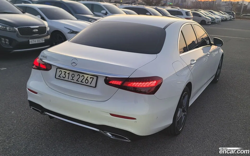 Mercedes-Benz E-Class E250 AMG Line 2023 — миниатюра 2
