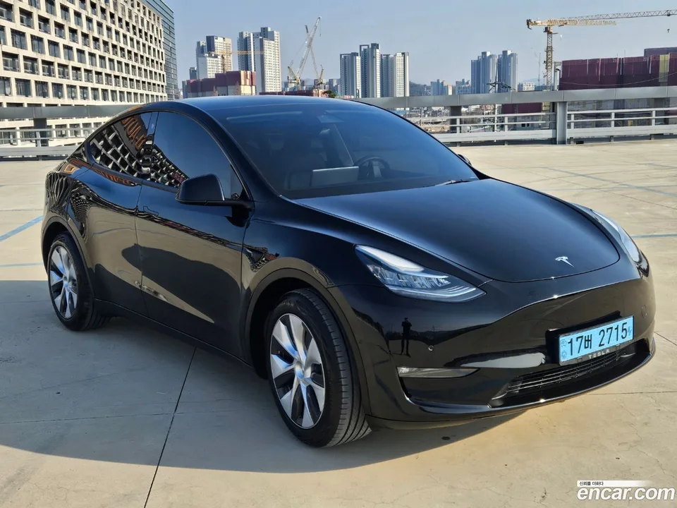 Tesla Model Y AWD 2022 — миниатюра 3