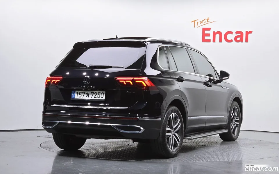 Volkswagen Tiguan 2.0 TDI 4 2022 — миниатюра 2