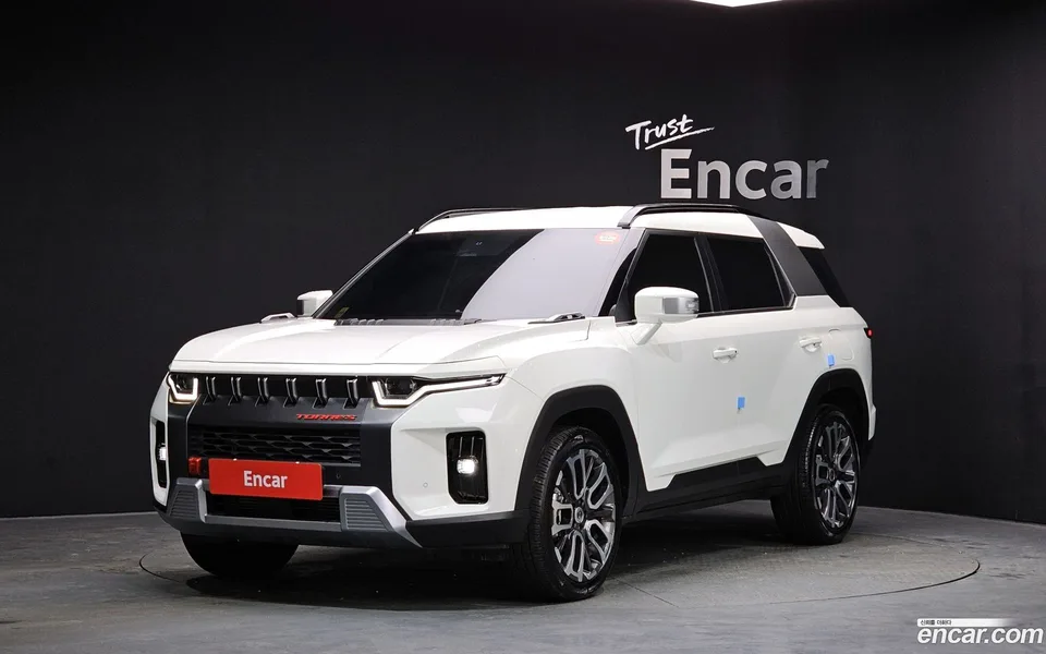 KG Mobility Torres 1.5 2WD 2023 — фото 1, купить с доставкой в Москву