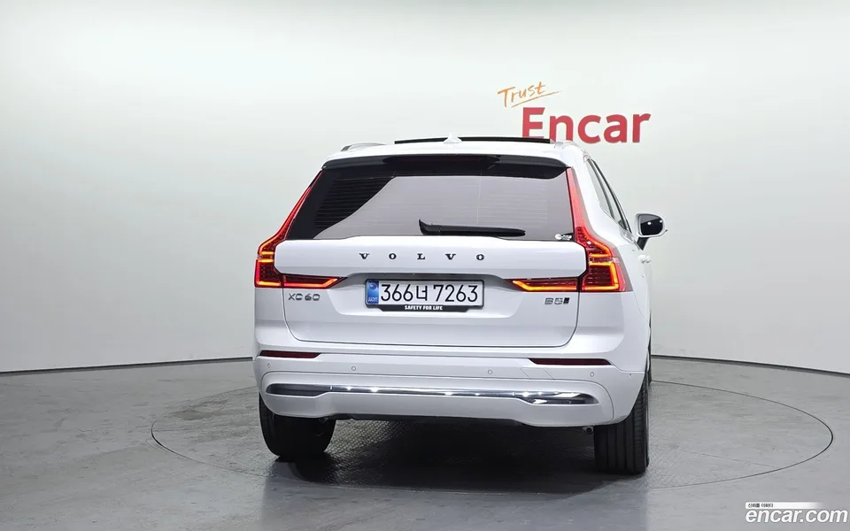 Volvo XC60 B5 2025 — миниатюра 4