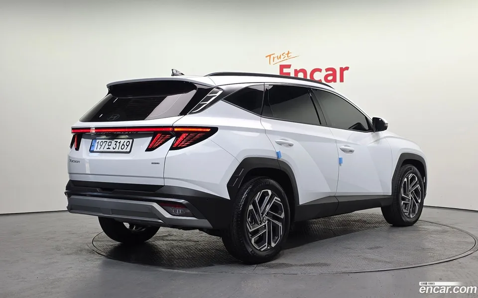 Hyundai Tucson NX4 1.6 4WD 2025 — миниатюра 2