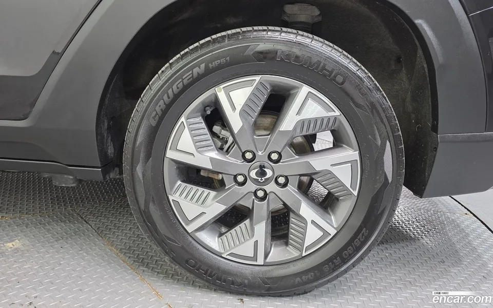 KG Mobility Torres EVX E7 2023 — миниатюра 5