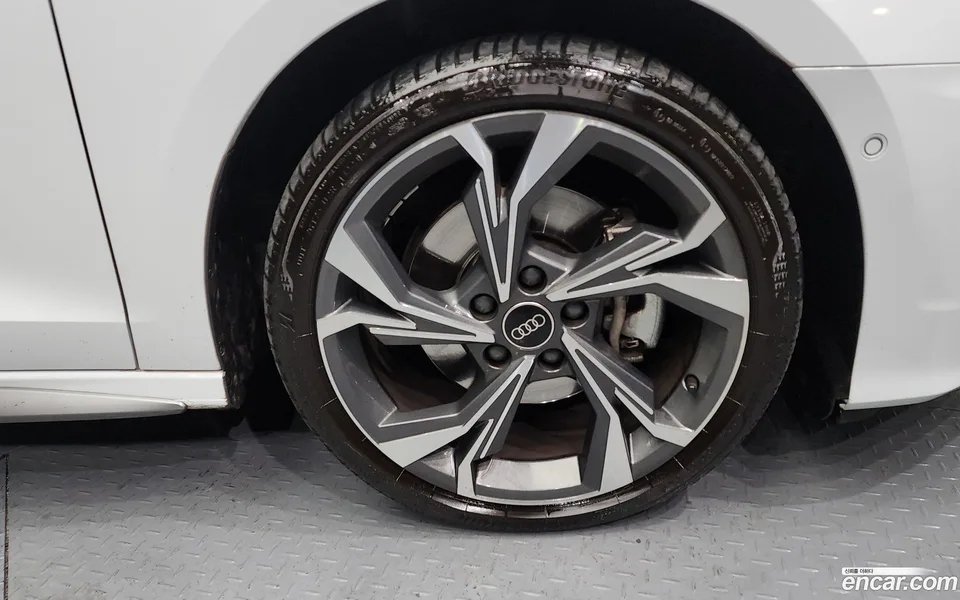 Audi A3 (8Y) 40 TFSI 2024 — миниатюра 5