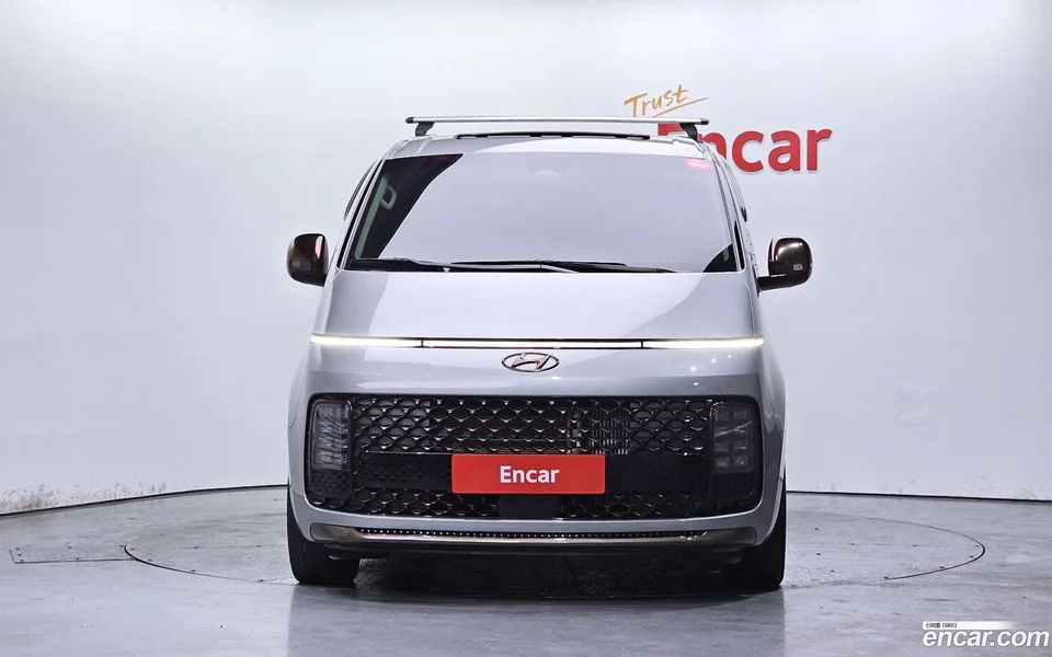 Hyundai Staria 4WD 9 2023 — миниатюра 3