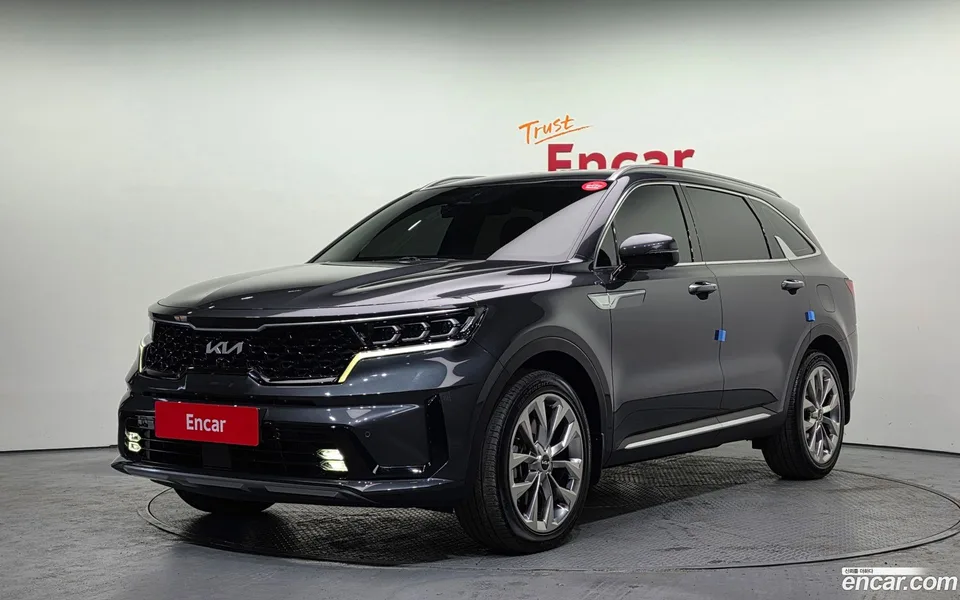 Kia Sorento 2.5T 2WD 2022 — фото 1, купить с доставкой в Москву