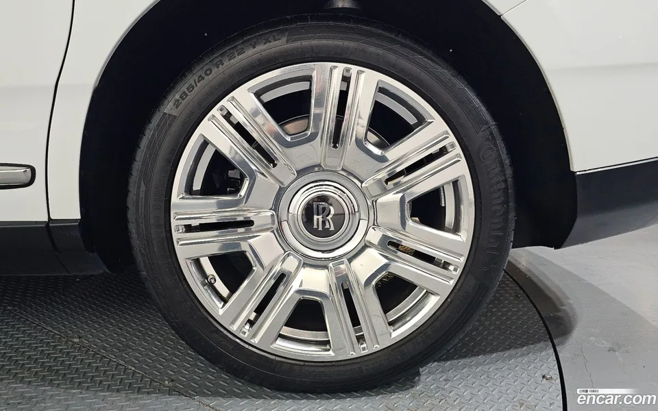 Rolls-Royce Cullinan 6.7 V12 2024 — миниатюра 5