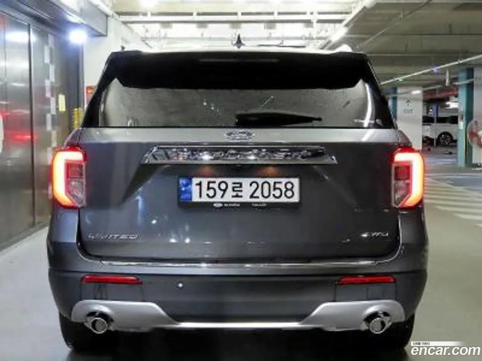 Ford Explorer 2.3 4WD 2023 — миниатюра 2