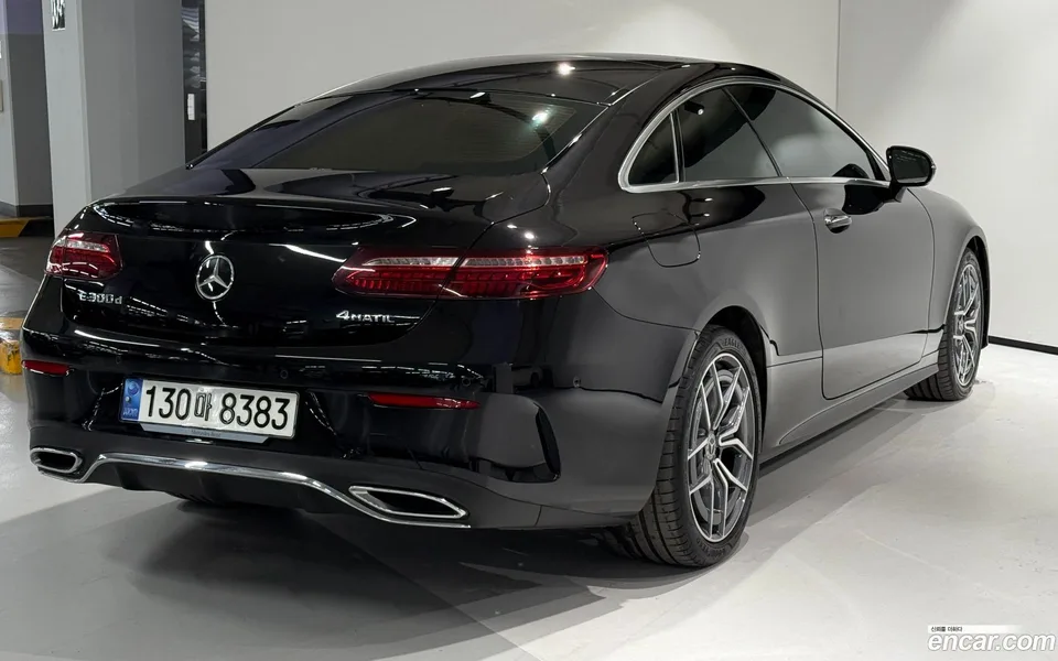 Mercedes-Benz E-Class E300d 4MATIC 2023 — миниатюра 4