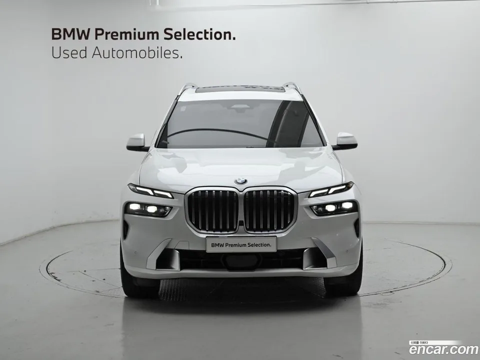 BMW X7 xDrive 40i 6 2025 — миниатюра 3