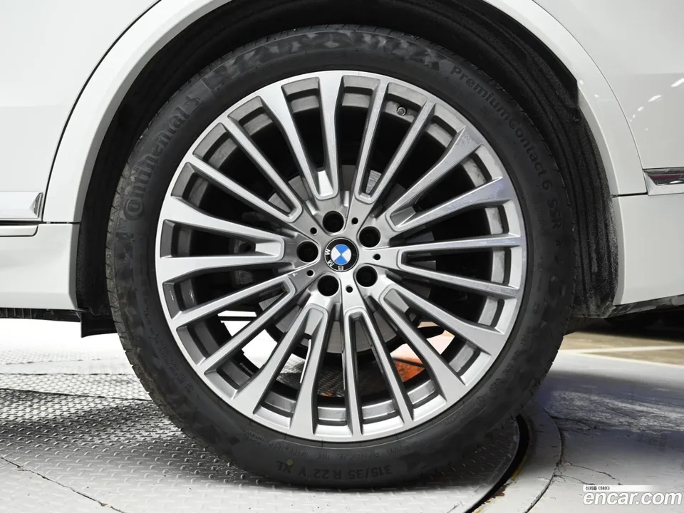 BMW X7 xDrive 40i 6 2025 — миниатюра 5