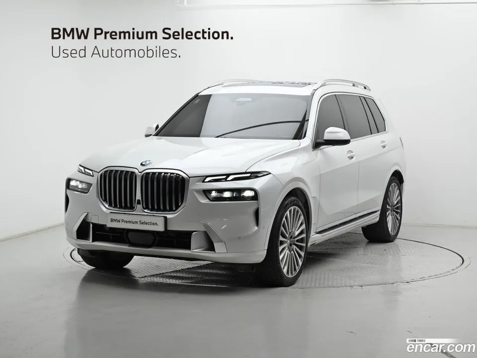 BMW X7 (G07) xDrive 40i 6 2025 — фото 1, купить с доставкой в Москву