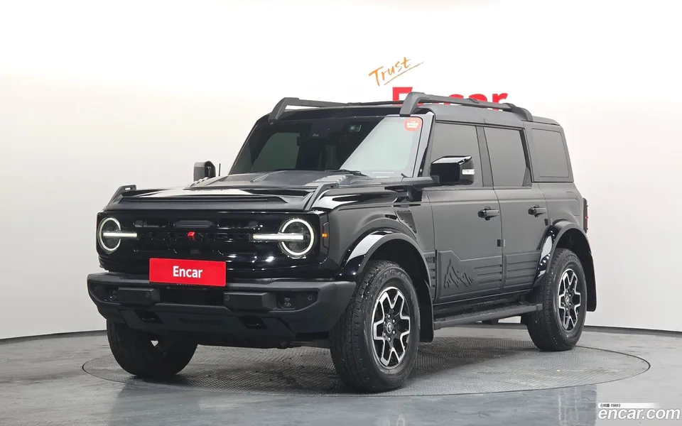 Ford Bronco 2.7 2022 — фото 1, купить с доставкой в Москву