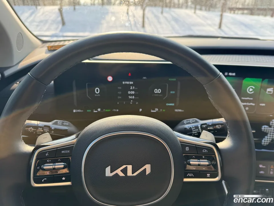 Kia Carnival HEV 9 2024 — миниатюра 5