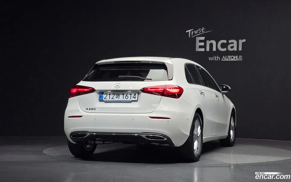Mercedes-Benz A-Class A220 2025 — миниатюра 4