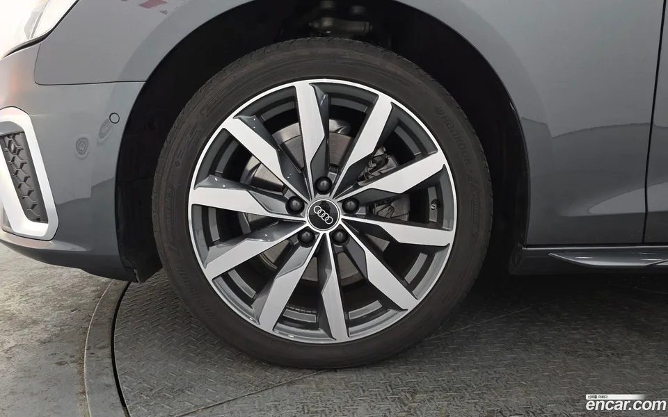 Audi A4 40 TFSI 2022 — миниатюра 5
