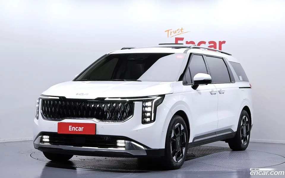 Kia Carnival 9 2024 — фото 1, купить с доставкой в Москву