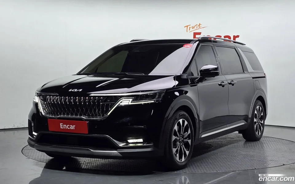 Kia Carnival 9 2022 — фото 1, купить с доставкой в Москву