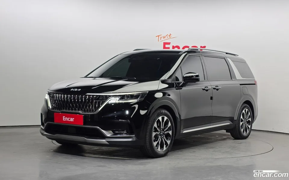 Kia Carnival 9 2022 — фото 1, купить с доставкой в Москву