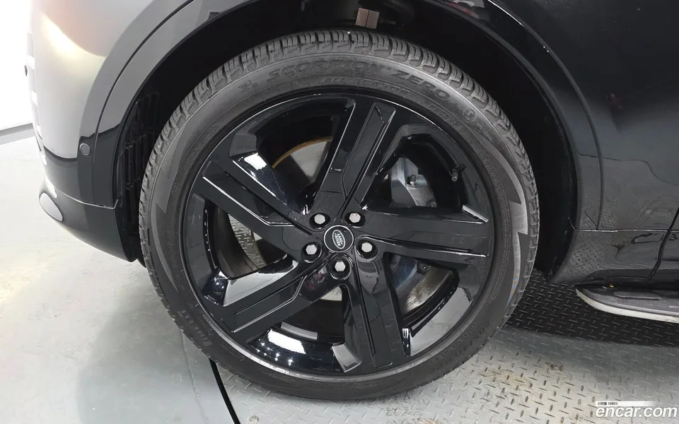 Land Rover Discovery P360 HSE 2025 — миниатюра 5